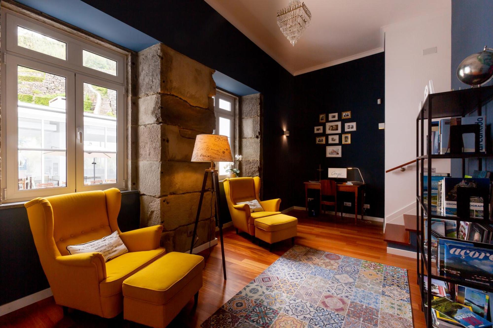 My Angra Charming House Hotel Angra do Heroismo Exterior photo